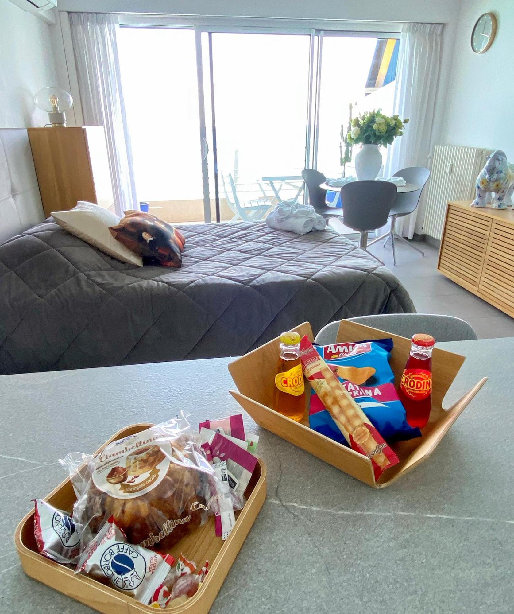 Sea View Studio, Huge Terrace On The 4Th Floor Apartment Menton Ngoại thất bức ảnh